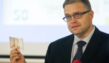 Vitas TOMKUS: ATSIPRAŠAU BANKININKO VASILIAUSKO - Respublika.lt