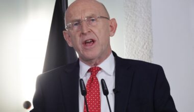 „Mes jus matome": Jungtinė Karalystė apkaltino Rusiją lazeriais taikiusis į pilotus - Respublika.lt