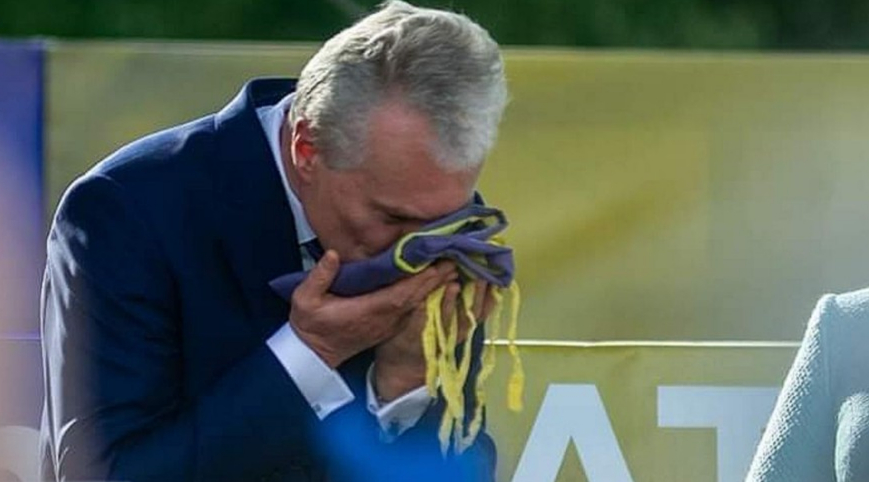 Vitas TOMKUS: SLAVA UKRAINE! KORUPCIJAI SLAVA!!! - Respublika.lt