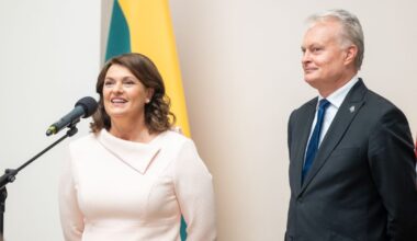 Į Vyriausybę gali grįžti prezidento sutuoktiniui aktualus klausimas - Respublika.lt