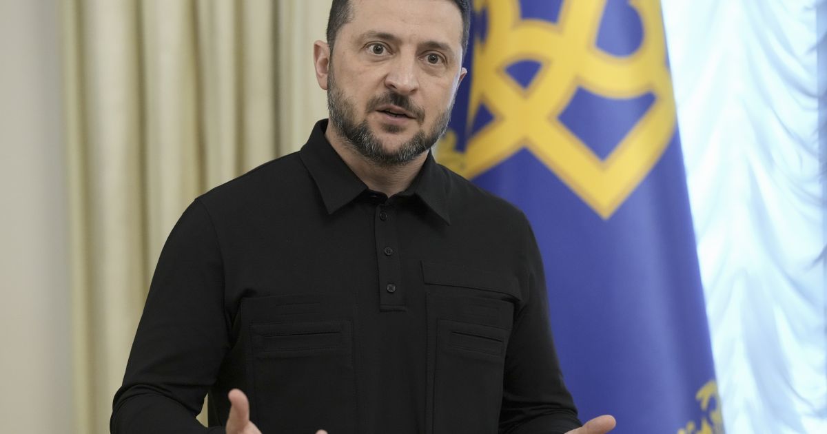 Artėjant žiemai Zelenskis ukrainiečiams siūlo nemokamas keliones traukiniu - Respublika.lt