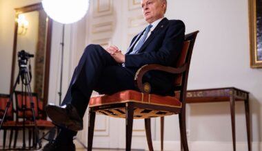 Nausėda ragina nekritikuoti Vyriausybės sprendimų dėl Baltarusijos: ne tai yra esminis dalykas - Respublika.lt