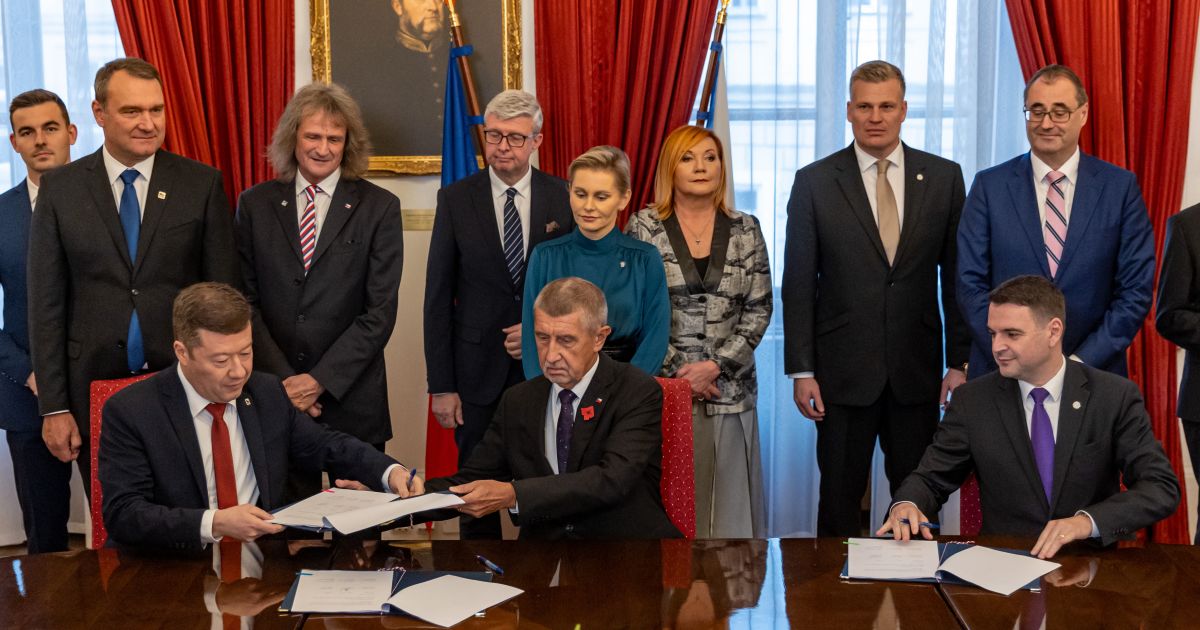 „Politico“: naujoji Čekijos vyriausybė nebeteiks karinės pagalbos Ukrainai - Respublika.lt