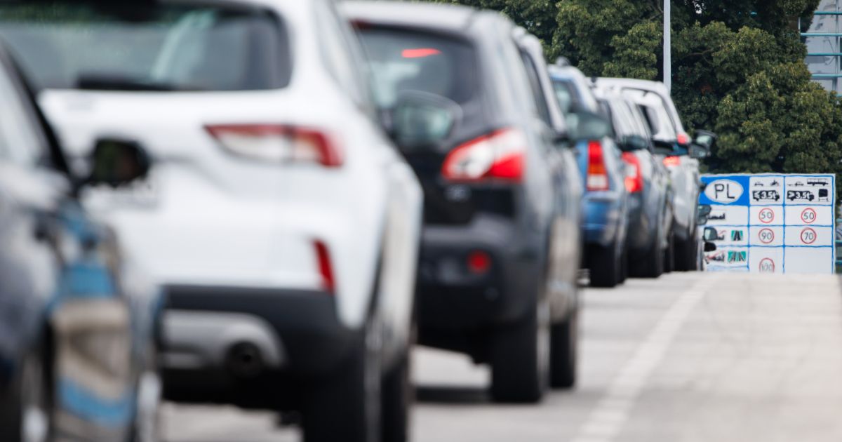 Lenkija pirmadienį atidarys du sienos su Baltarusija kontrolės punktus - Respublika.lt