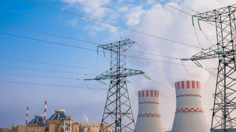 Maskva: ant Rusijos atominės elektrinės nukrito Ukrainos drono nuolaužos - Respublika.lt