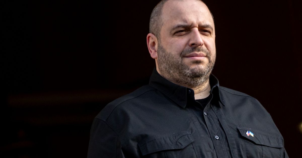 „Yra komandiruotėje": Ukraina neigia, kad buvęs gynybos ministras Umerovas pabėgo iš šalies - Respublika.lt