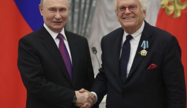 Vokiečių pianistas Justusas Frantzas iš Vladimiro Putino rankų gavo Draugystės ordiną - Respublika.lt