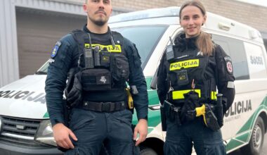 Į pelkę įklimpo iki kaklo – vyrą išgelbėjo policininkai - Respublika.lt