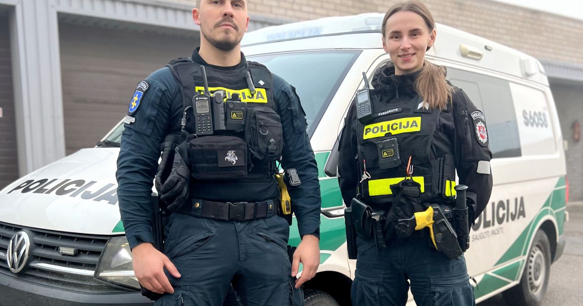 Į pelkę įklimpo iki kaklo – vyrą išgelbėjo policininkai - Respublika.lt