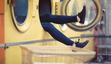 Ugniagesių brigada išlaisvino mergaitę iš skalbimo mašinos - Respublika.lt