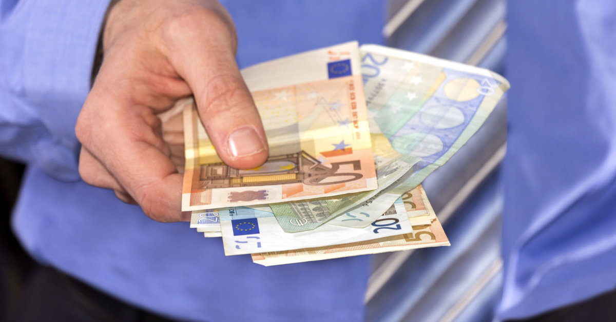 Netrukus didės minimali alga: paaiškino, už ką dėl to mokėsite daugiau | Verslas