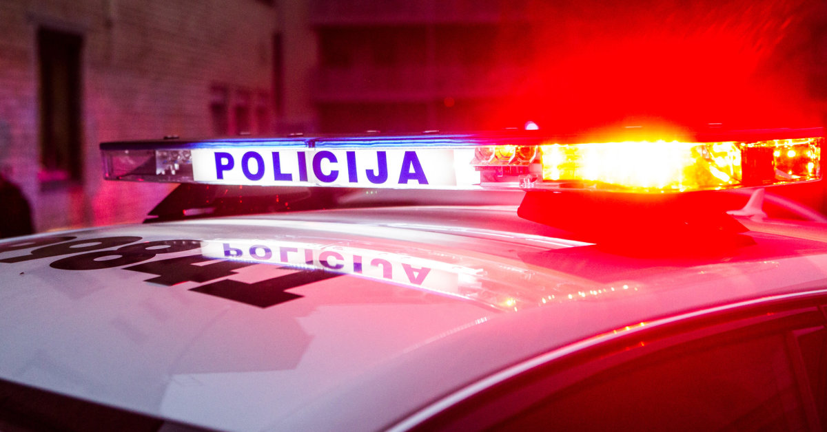 Sostinėje žuvo iš kelių metrų aukščio nuo konvejerio nukritęs vyras