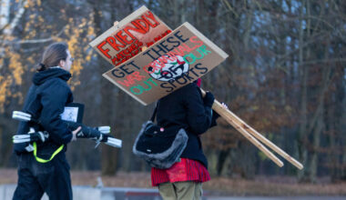 „Šių rungtynių neturėtų būti“: Kaune – protestas prieš rungtynes su Izraeliu | Sportas