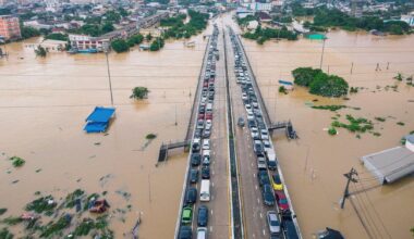 Potvynių Pietų Tailande aukų skaičius išaugo iki 33