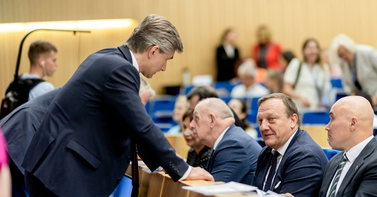 Apie reakciją į Baltarusijos veiksmus prabilęs Budrys įvardijo, kokių naujų sankcijų siekia Lietuva