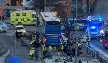 Mirtinas atvejis: Stokholme autobusas rėžėsi į stotelę – skaičiuojama, kiek žuvo žmonių - 15min.lt