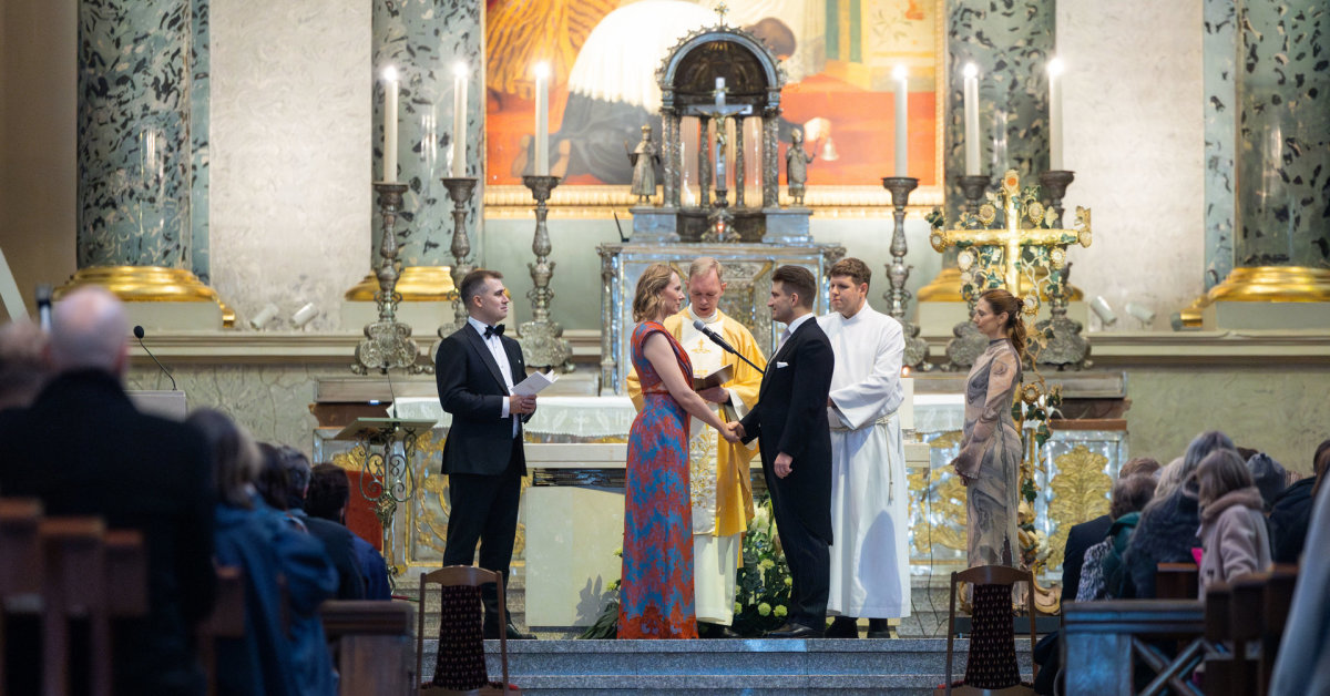 Susituokė Ūla Ambrasaitė ir Maksimas Milta: po sužadėtuvių Kolumbijoje – vestuvės Vilniaus katedroje | Vardai