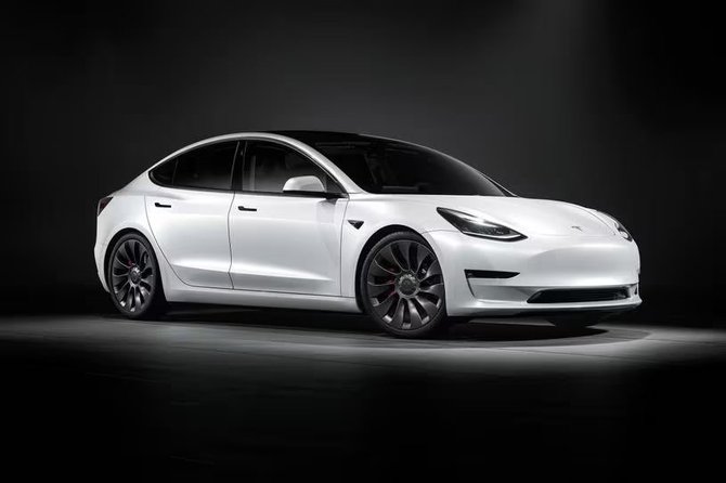 Gamintojo nuotr./Tesla Model 3