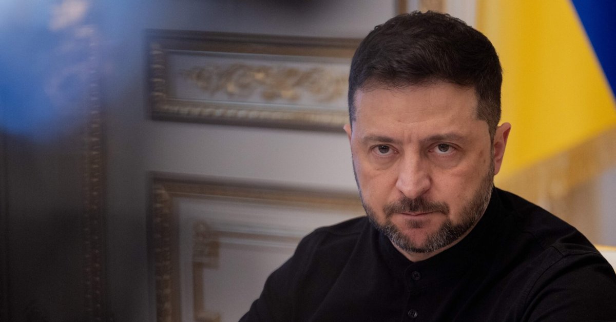 Ar tikrai Zelenskis simuliavo šviesos atjungimą interviu metu?