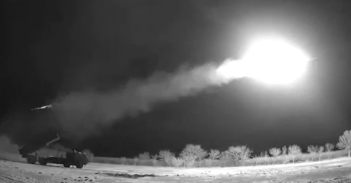 Karas Ukrainoje. Buvęs britų žvalgybos vadas įspėjo: Putinas jau suplanavo ateitį Ukrainai