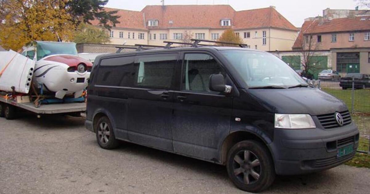 Pasivažinėjo ir paliko: specifinis mikroautobuso krovinys ilgapirščių nesudomino - Vakarų ekspresas