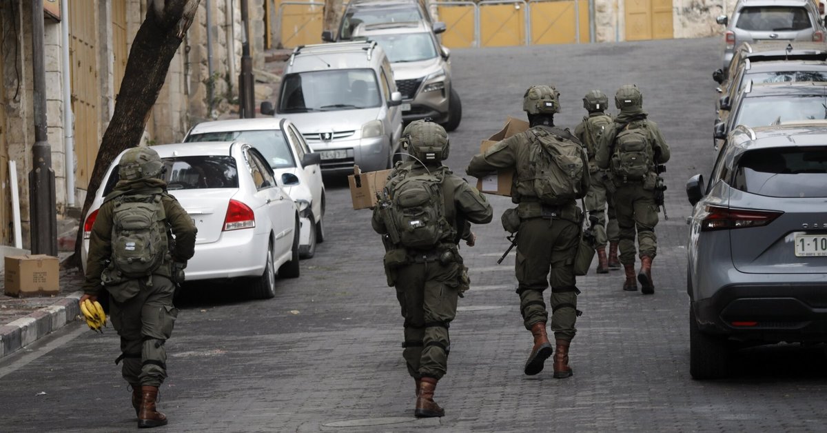 Izraelio kariuomenė skelbia nukovusi vieną palestinietį okupuotame Vakarų Krante