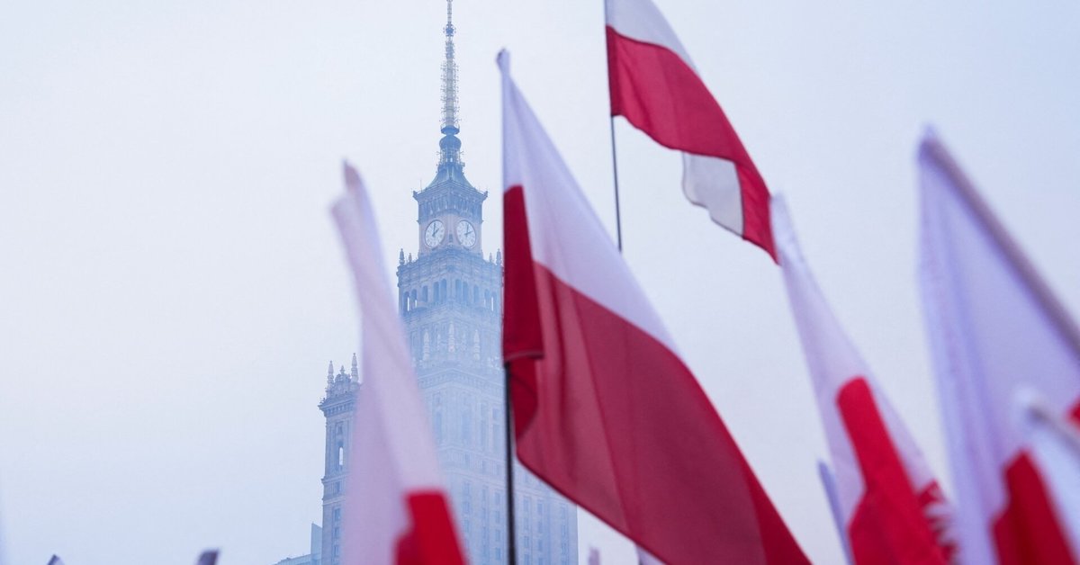 Lenkijai užmetė Ukrainos skolas: ar tikrai turės mokėti dar kelis dešimtmečius?