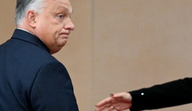 Orbanas susidūrė su neįmanomu pasirinkimu: Putino nafta ar Trumpo malonė