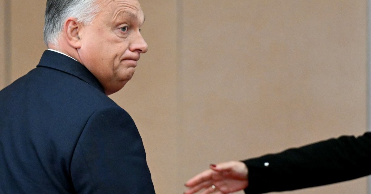 Orbanas susidūrė su neįmanomu pasirinkimu: Putino nafta ar Trumpo malonė