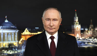 Buvęs britų žvalgybos vadas įspėjo: Putinas jau suplanavo ateitį Ukrainai