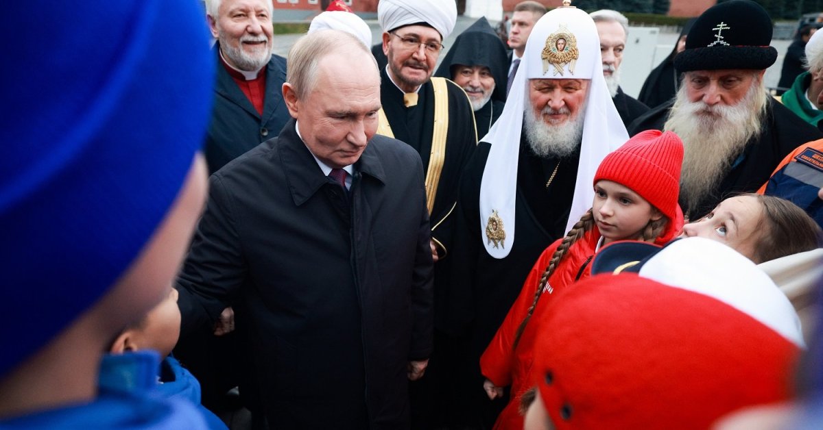 Mergaitė rėžė Putinui tiesą: „Mano sužeistą dėdę be gydymo išsiuntė į frontą“