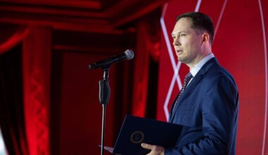 Dienos akcentai: Lietuva priartėjo prie 0,5 mlrd. Eur RRF lėšų, „Tesonet“ didina „Artea“ banko akcijų paketą