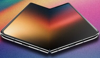 2100 eurų už išmanųjį telefoną? „iPhone Fold“ kaina gali sukelti šoką, bet fanai jau ruošiasi pirkti