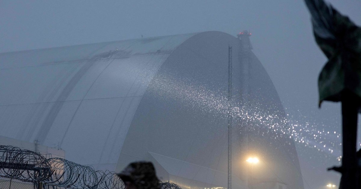 Ukraina skambina pavojaus varpais: iškilo grėsmė Černobylio AE