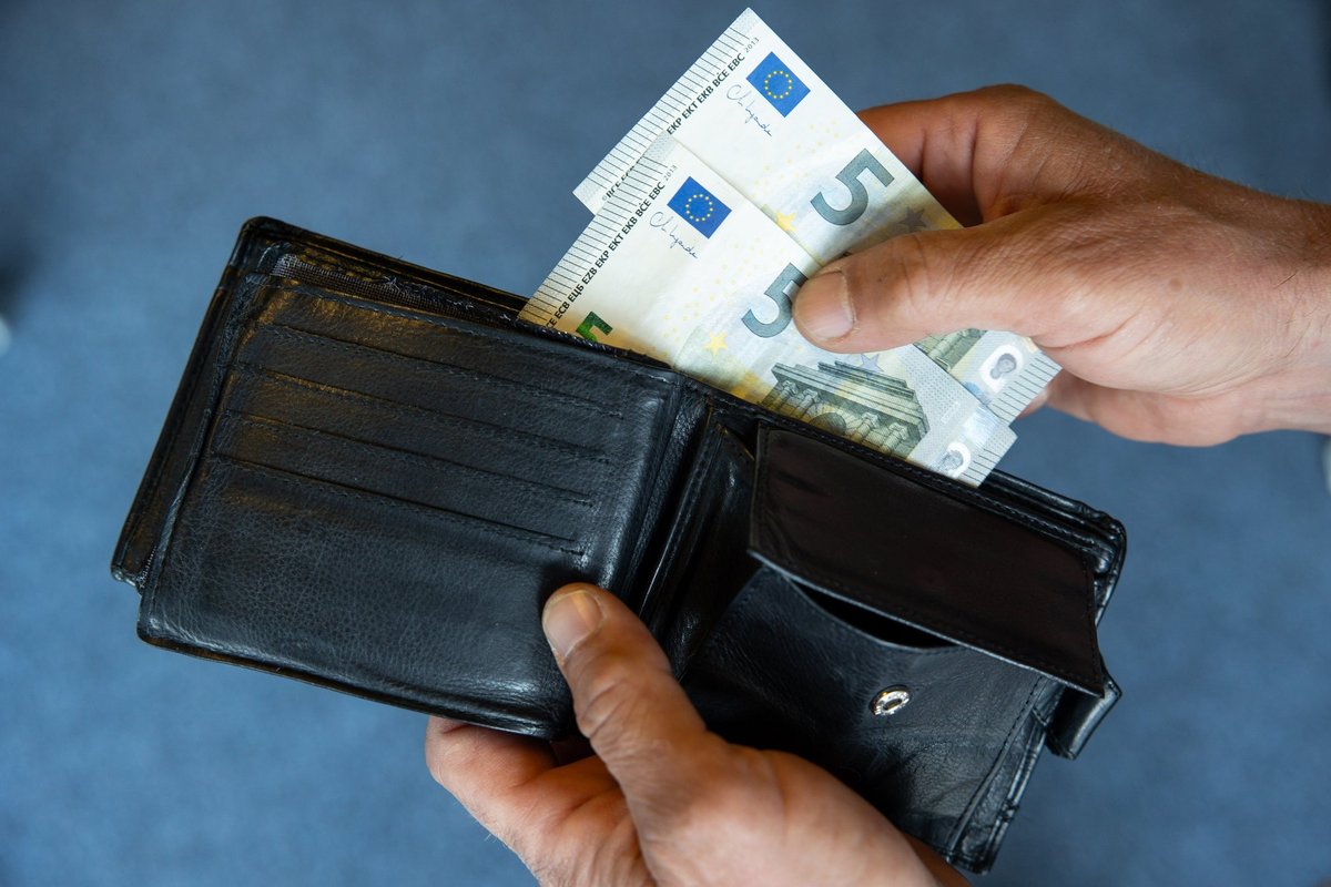 Vienoje iš tarnybų – stulbinančiai mažos algos