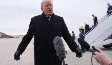 Trumpo administracija stabdo JAV žaliosios kortelės loteriją