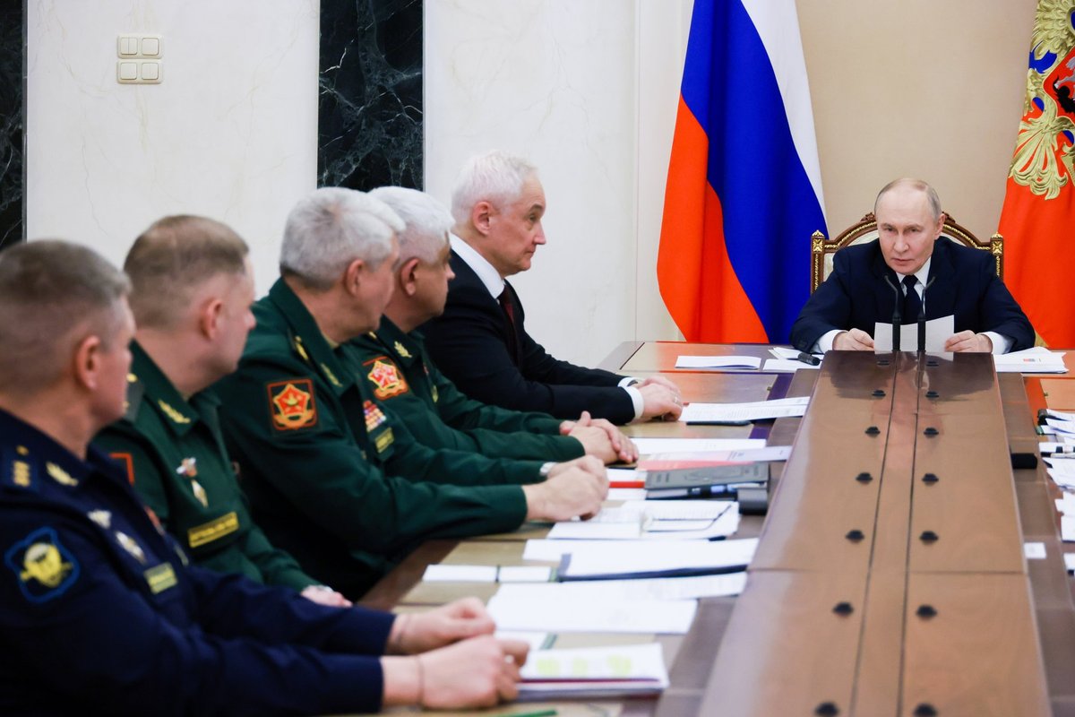 Rusijos žiniasklaida: Putinas įsakė tęsti puolimą Ukrainoje