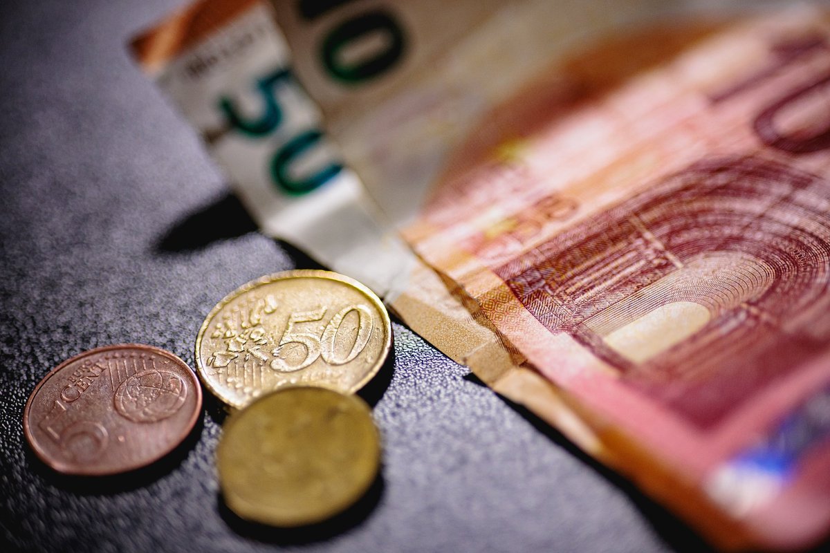 Lietuvos BVP per ketvirtį sumažėjo 0,02 proc.