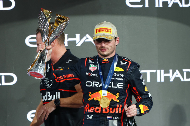 Atsišaldymo kambarėlyje po lenktynių – O. Piastrio ir M. Verstappeno sutarimas vienu klausimu