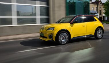 Prancūzijos fenomenas: kas ketvirtas naujas automobilis – varomas elektra
