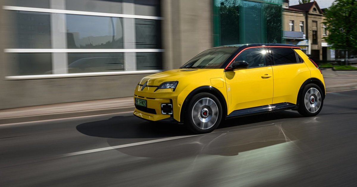 Prancūzijos fenomenas: kas ketvirtas naujas automobilis – varomas elektra