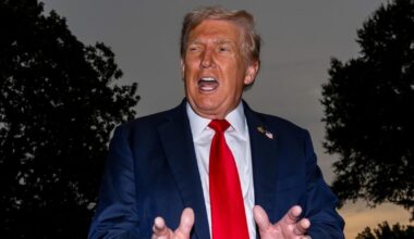 Karas Ukrainoje. Trumpas siunčia žinią Ukrainai: kiekviena delsimo akimirka keičia Rusijos nuomonę