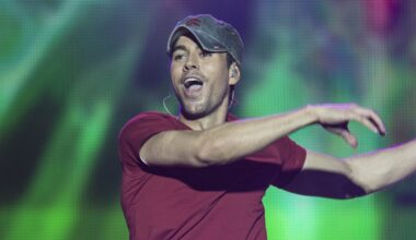 Enrique Iglesias pirmąkart parodė visus savo keturis vaikus