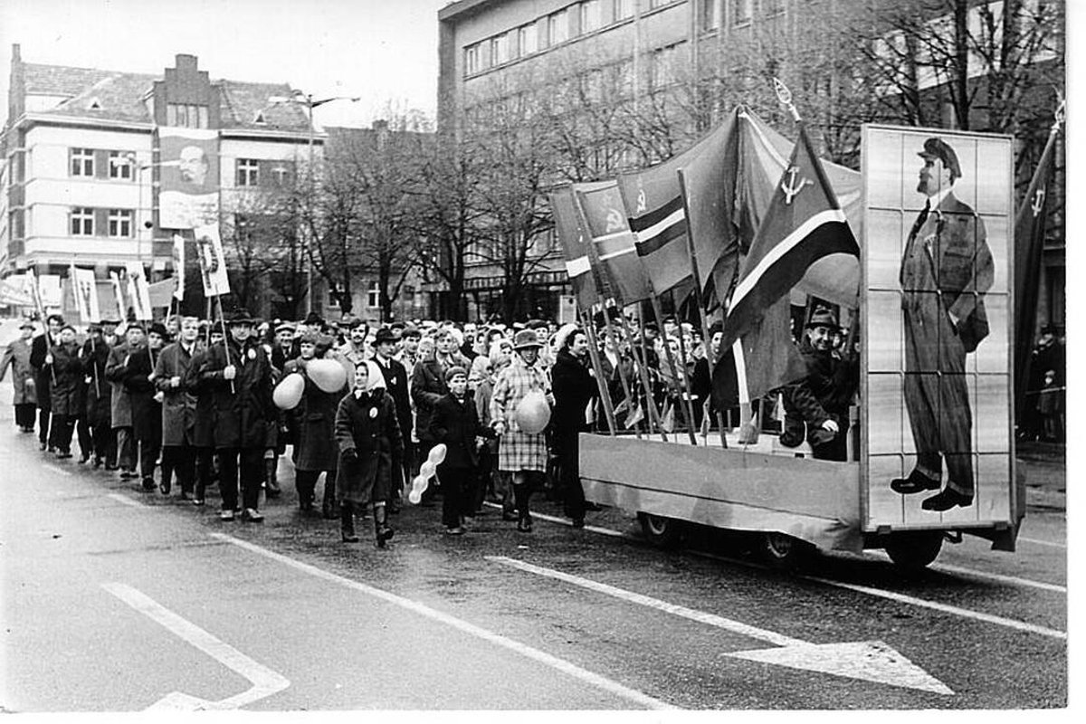 Verkiantiems, kad „prie ruso buvo geriau“, atsako: pamiršote apie kelnaitėse slėptą mėsą?