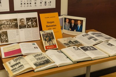 Lietuvos sporto universiteto (LSU) ilgamečio krepšinio dėstytojo ir trenerio docento Stepo Butauto 100 metų jubiliejaus minėjimo popietė