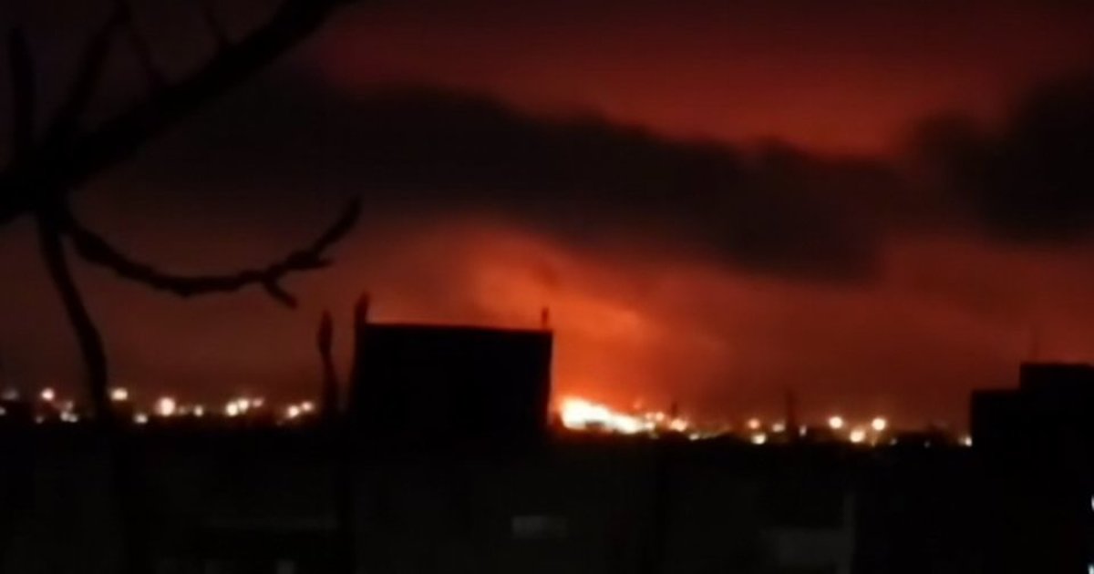 Karas Ukrainoje. Rusijoje – didžiulis gaisras: dronai smogė naftos gamyklai
