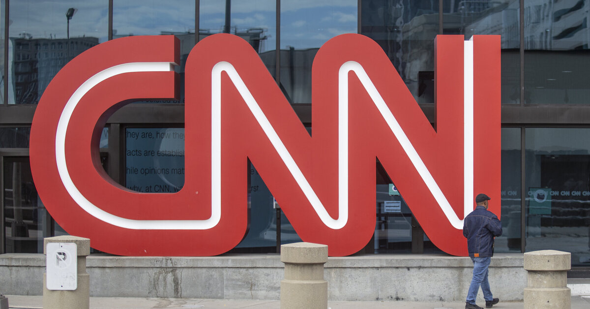 Baltieji rūmai nusitaikė į CNN: vieną po kito įžeidinėja žurnalistus