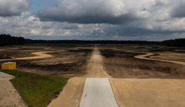 Rūdninkuose įpusėjus pirmam statybų etapui, bus iškeltas Vokietijos brigados štabo pastato vainikas - 15min.lt