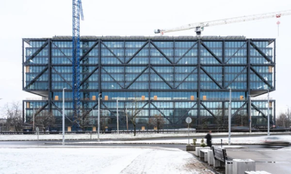 „Preses Nama Kvartāls“. „Preses Nama Kvartāls“.