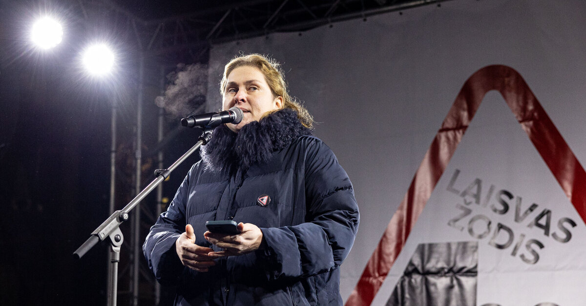 Dovilė Filmanavičiūtė proteste viešai atsiprašė už savo paramą Nausėdai: „Lyderį gavom iš TEMU“ | Vardai